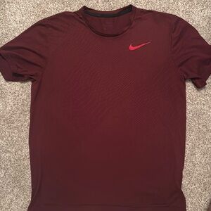 Red / BurgundyNike Dri Fit Shirt